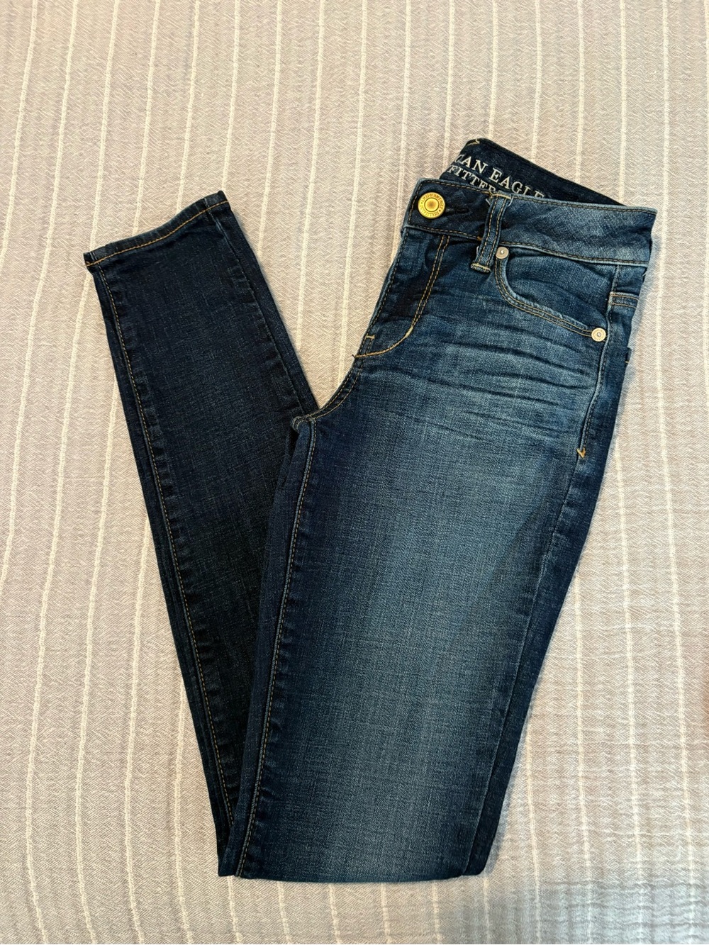 American Eagle Outfitters EUC Navy Blue Women's Skinny Jeans